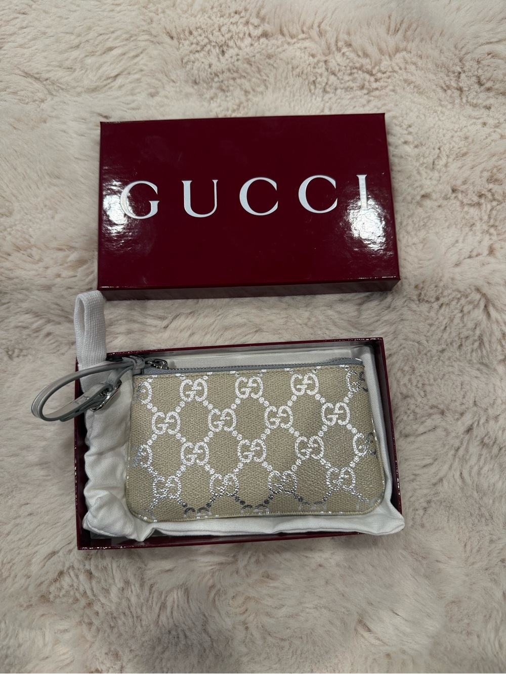 Gucci Beige & Silver GG Supreme Zip Key Card Holder